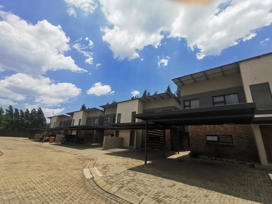 To Let 3 Bedroom Property for Rent in Mooivallei Park North West